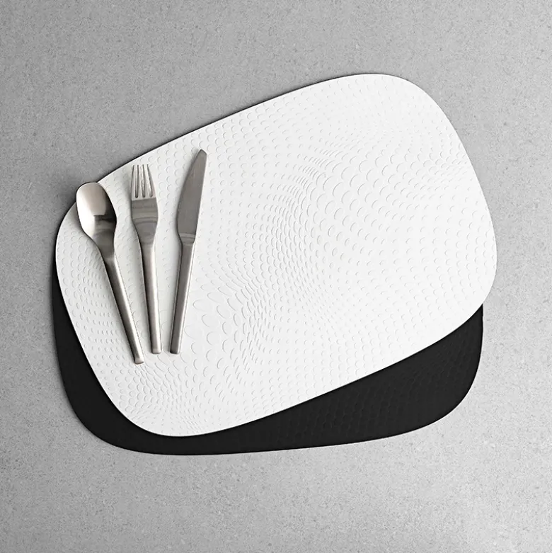 Aida Karim Rashid recycled læder dækkeserviet pepper 45x30,6 cm