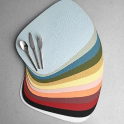 Aida Karim Rashid recycled læder dækkeserviet pistachio 45x30,6 cm