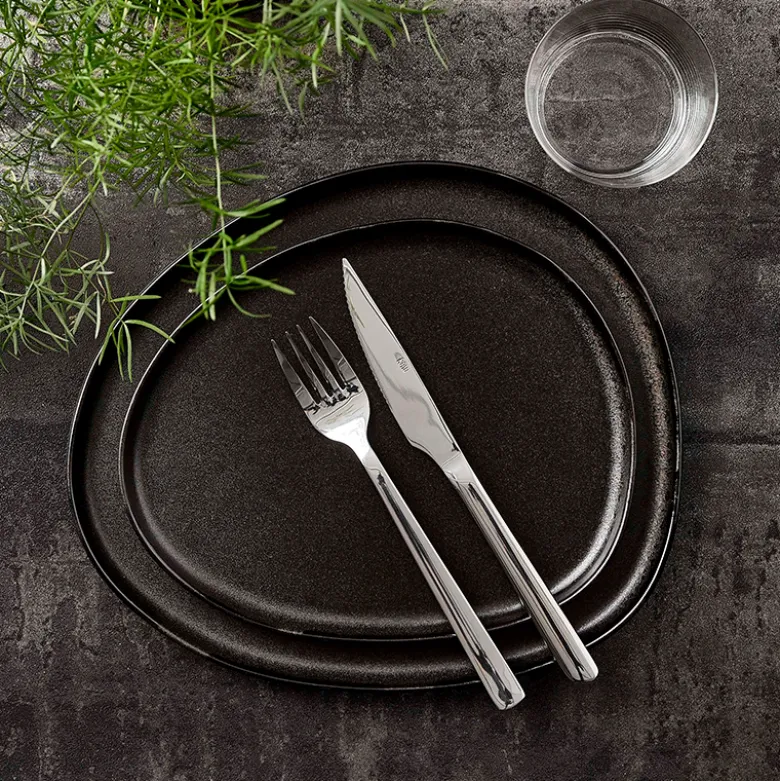 Aida RAW Titanium Black Organic frokosttallerken 24 cm