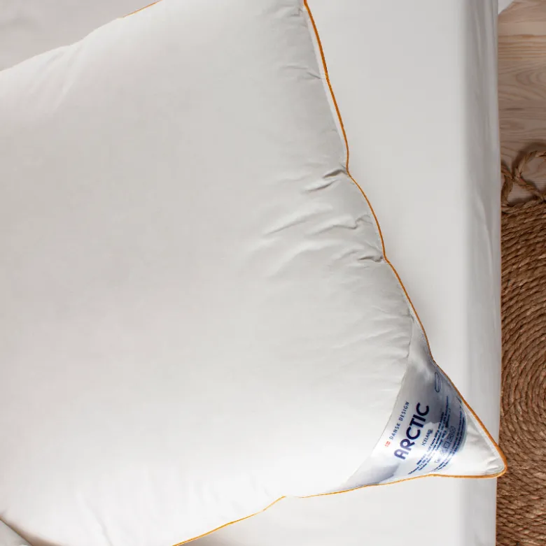 Arctic Iceland pude andedun 3-kammer 60x63 cm