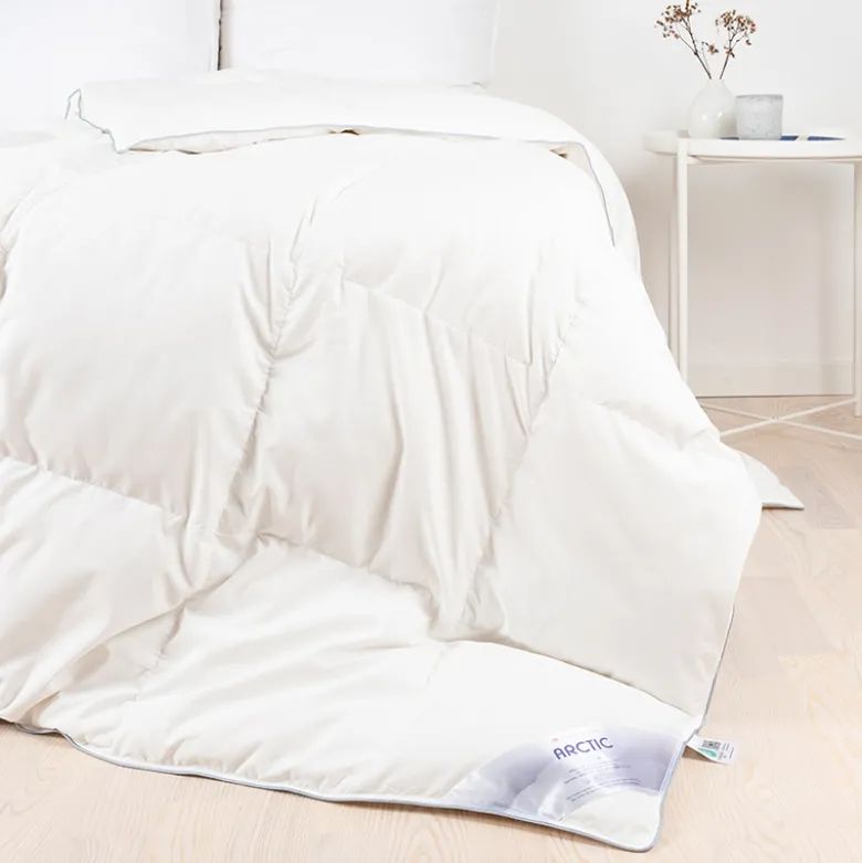 Arctic Passfjell dyne hvid 140x220 cm