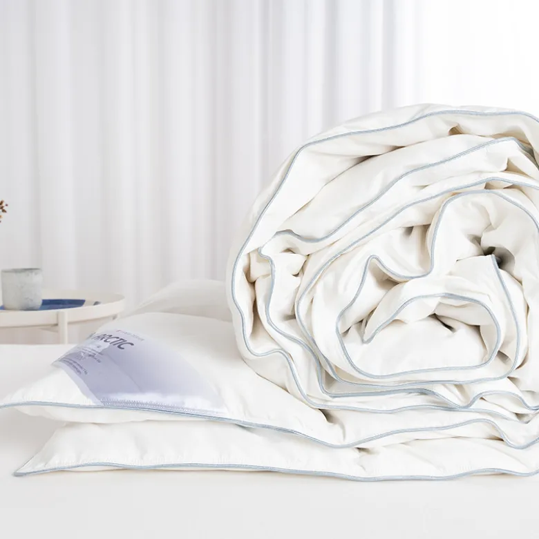 Arctic Passfjell dyne hvid 140x220 cm