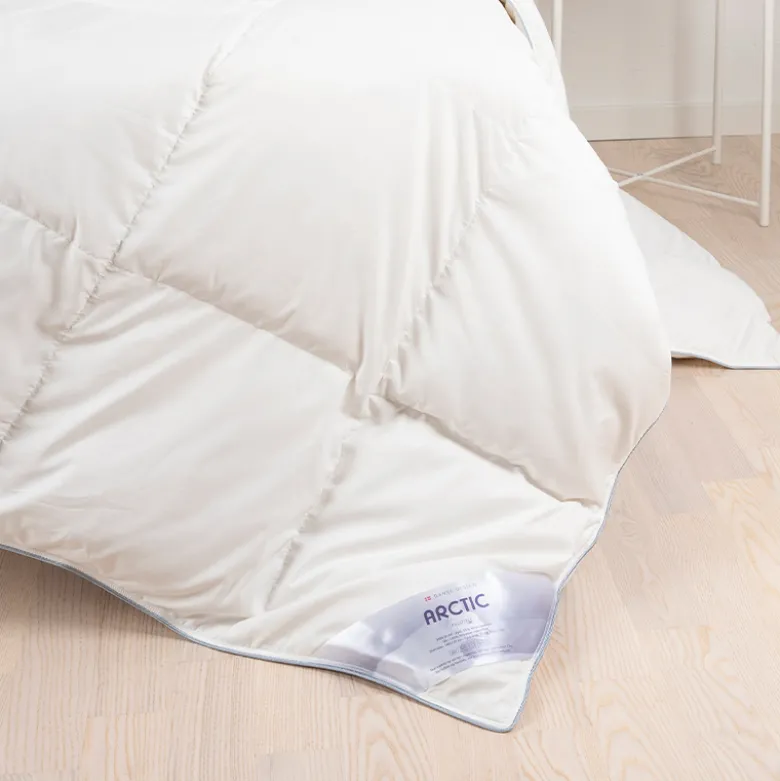 Arctic Passfjell dyne hvid 200x200 cm