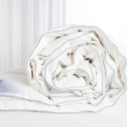 Arctic Passfjell sommerdyne hvid 140x200 cm