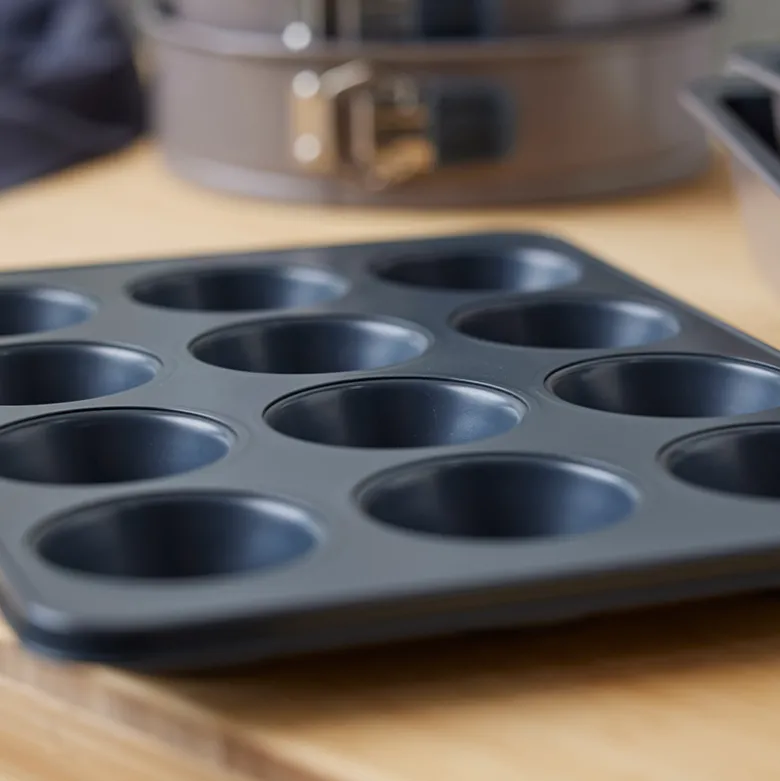 Blomsterbergs muffinform latte stål til 12 stk.