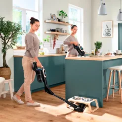 Bosch BBS1041RBA Unlimited genopladelig stangstøvsuger pudderose
