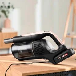 Bosch BBS1041RBA Unlimited genopladelig stangstøvsuger pudderose