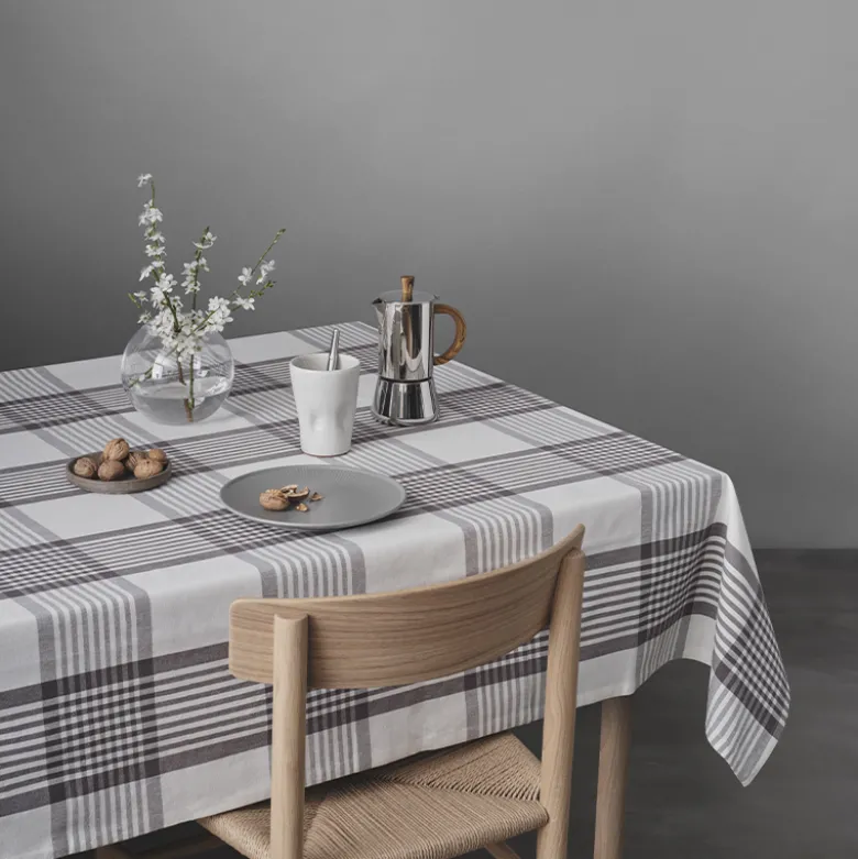 By Mogensen dug large checks 140x320 cm