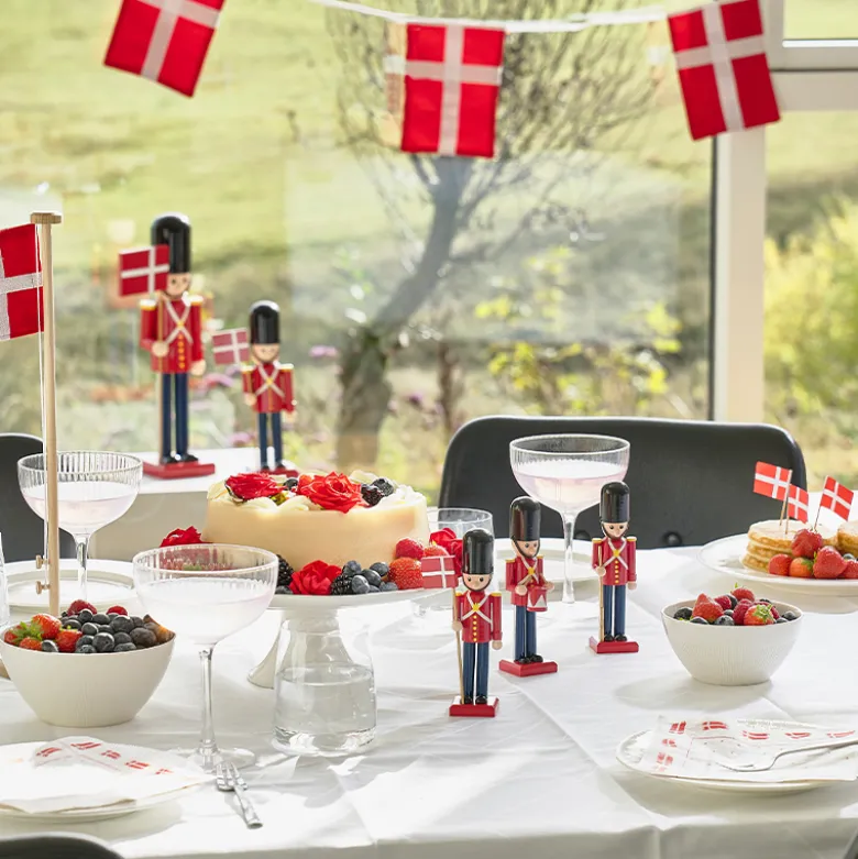Celebrate garder H 15 cm rød/sort 3 stk.