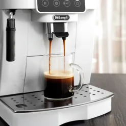DeLonghi Magnifica Start ECAM220.20W espressomaskine hvid 1450 watt