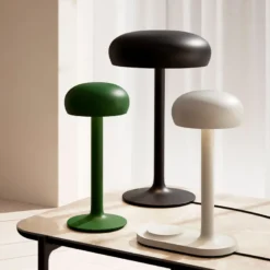 Eva Solo Emendo skrivebordslampe sort