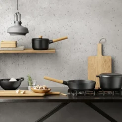 Eva Solo Nordic Kitchen sauterpande sort 24 cm