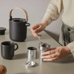 Eva Solo Nordic Kitchen te termokande black 1 liter