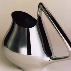 Georg Jensen Henning Koppel kande 03 stål 1,6 liter