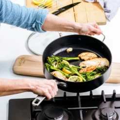 GreenPan Copenhagen sauterpande med låg sort Ø 28 cm