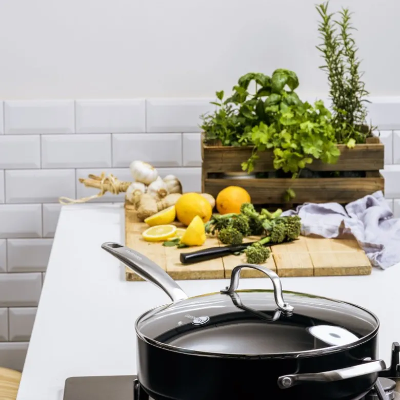 GreenPan Copenhagen sauterpande med låg sort Ø 28 cm