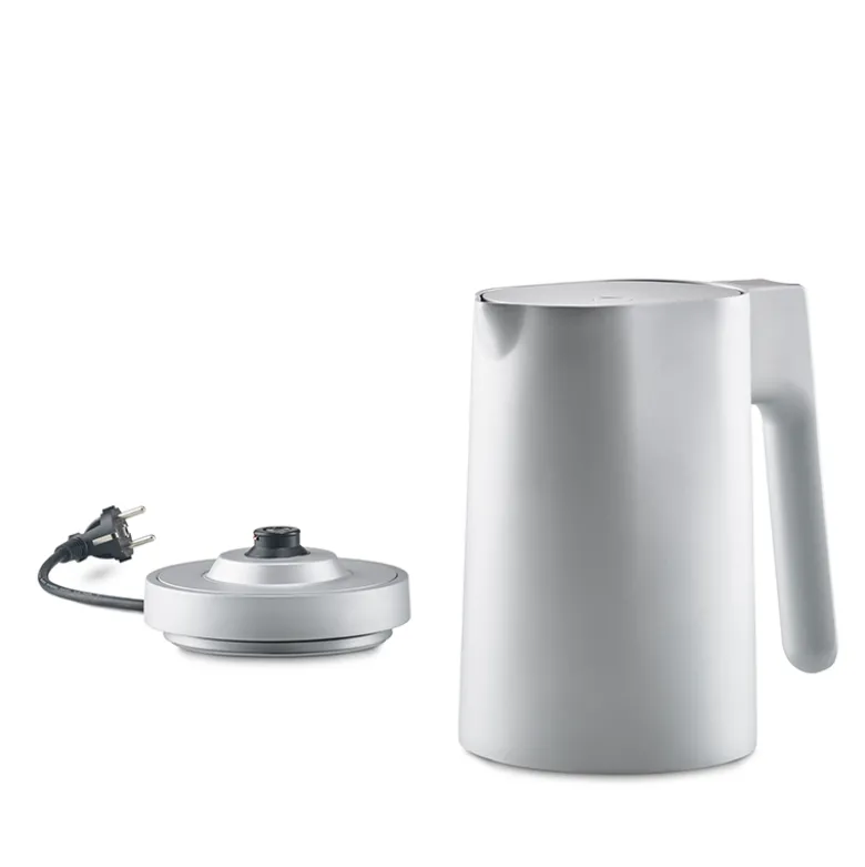 Jacob Jensen elkande silver 1,2 liter 1850 watt