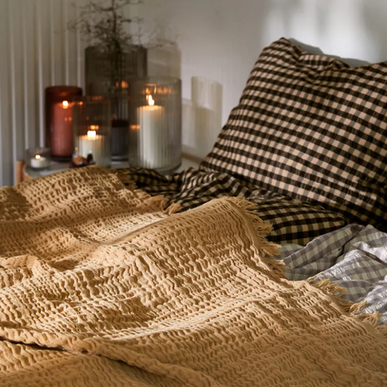 Juna Reloved sengetæppe sand 190x240 cm