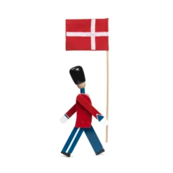 Kay Bojesen Figurines Fanebærer træfigur rød H 29,5 cm