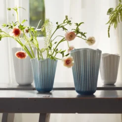 Kähler Hammershøi Unfold vase blå H 20,5 cm