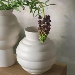 Knabstrup Keramik Tortus Archie vase No4 hvid H 37 cm