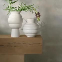 Knabstrup Keramik Tortus Archie vase No5 hvid H 41,5 cm