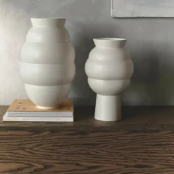 Knabstrup Keramik Tortus Archie vase No5 hvid H 41,5 cm