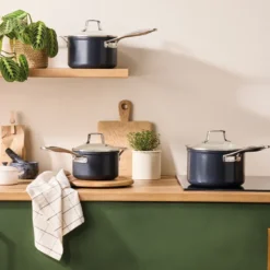 Le Creuset Essential kasserolle med keramisk belægning 16 cm 1,9 liter