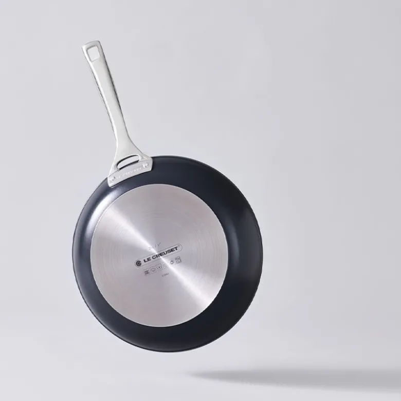Le Creuset Essential stegepande med keramisk belægning 28 cm