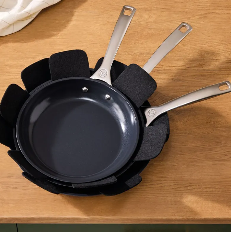 Le Creuset Essential stegepande med keramisk belægning 20 cm