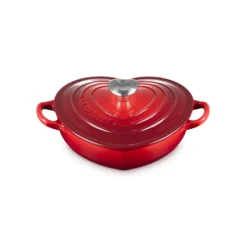Le Creuset Signature støbejern hjertebuffetgryde med hjerteformet knop Ø 20 cm cerise