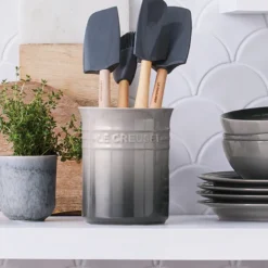 Le Creuset Signature stentøj bestik- og redskabskrukke Flint