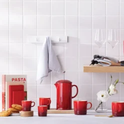 Le Creuset Signature stentøj krus 350ml Cerise
