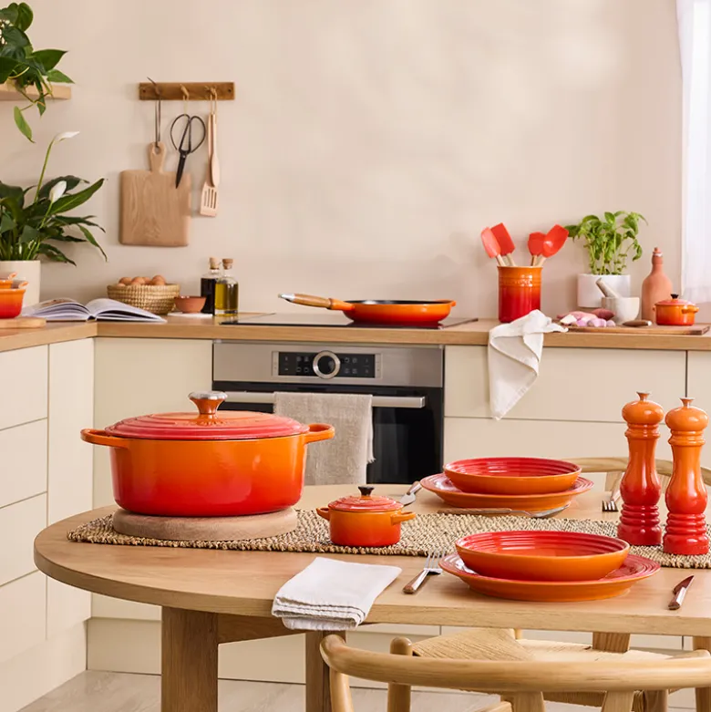 Le Creuset Signature stentøj middagstallerken 27cm Volcanic
