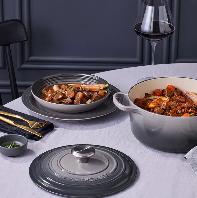 Le Creuset Signature stentøj pastatallerken 22 cm Flint