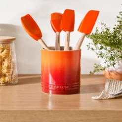 Le Creuset Signature stentøj redskabskrukke 1,1 liter Volcanic