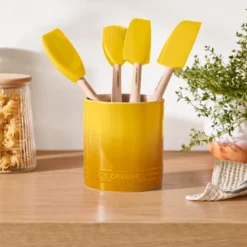 Le Creuset Signature stentøj redskabskrukke 1,1 liter Nectar
