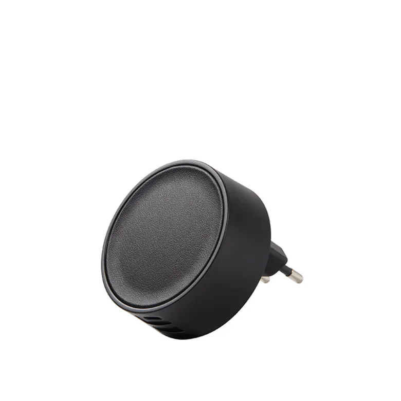 Lexon Poweron strømadapter sort