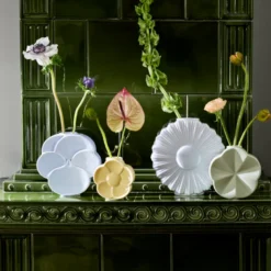 Lyngby Porcelæn Flower marguerit vase hvid H 21 cm