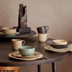 Lyngby Porcelæn Rhombe Earth skål moss Ø 13 cm