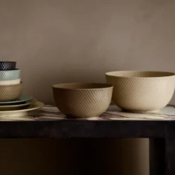 Lyngby Porcelæn Rhombe Earth serveringsskål marble Ø 22 cm