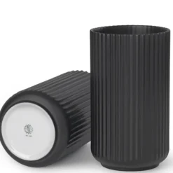 Lyngby vase sort 12 cm