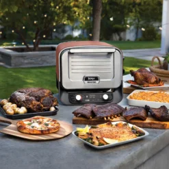Ninja Woodfire OO101EU udendørs elektrisk grill & røgeovn 2400 watt