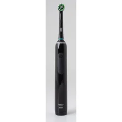 Oral-B Pro gavesæt med to tandbørster 3 3900 Duo black/white