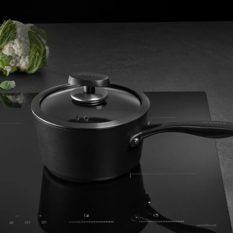 Scanpan Pro SB+ Induction kasserolle med låg sort non-stick 1.8 liter