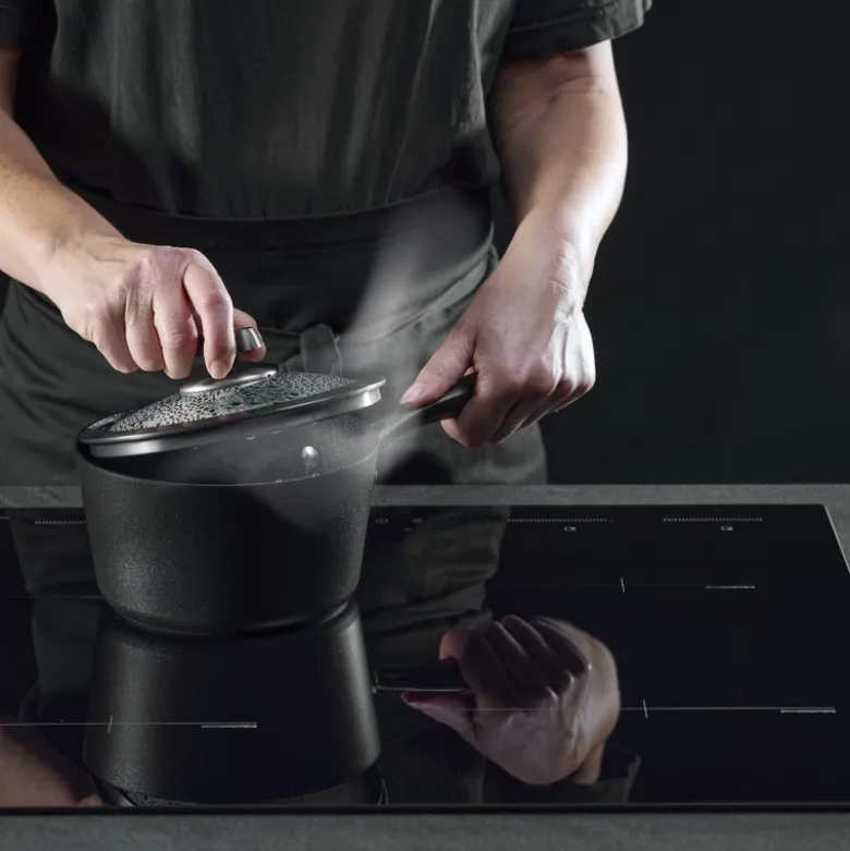 Scanpan Pro SB+ Induction kasserolle med låg sort non-stick 1.8 liter