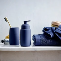 Södahl Comfort Organic håndklæde navy blue 70x140 cm