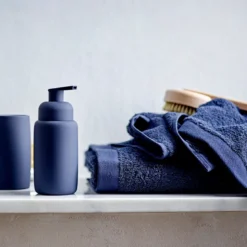 Södahl Organic Comfort håndklæde navy 50x100 cm