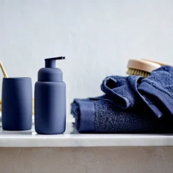 Södahl Organic Comfort håndklæde navy blue 40x60 cm