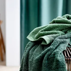 Södahl Organic Comfort håndklæde pine green 40x60 cm